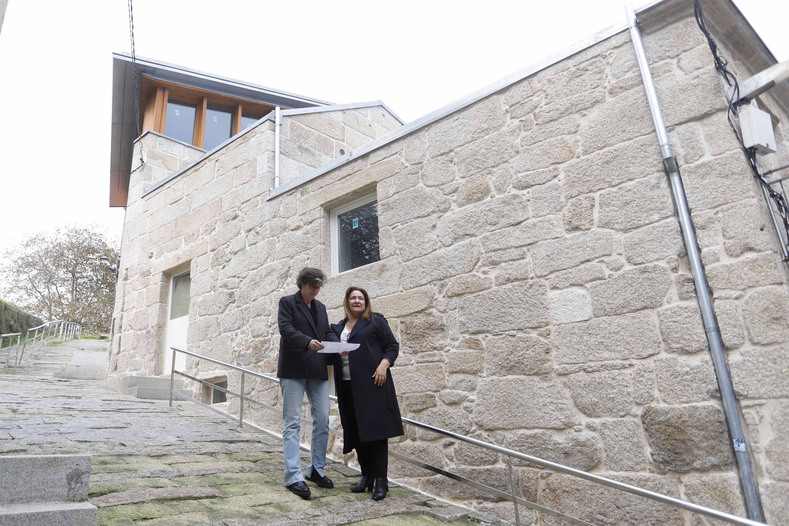 O Consorcio Casco Vello remata a rehabilitación da casa da rúa Hortas e entregará dúas novas vivendas de protección