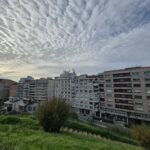Cielos nublados, en espera de la lluvia que llegará el viernes y seguirá el sábado