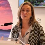 La presidenta en funciones de la Diputación urge al alcalde a una reunión para desbloquear el convenio de reforma de la piscina de Teis