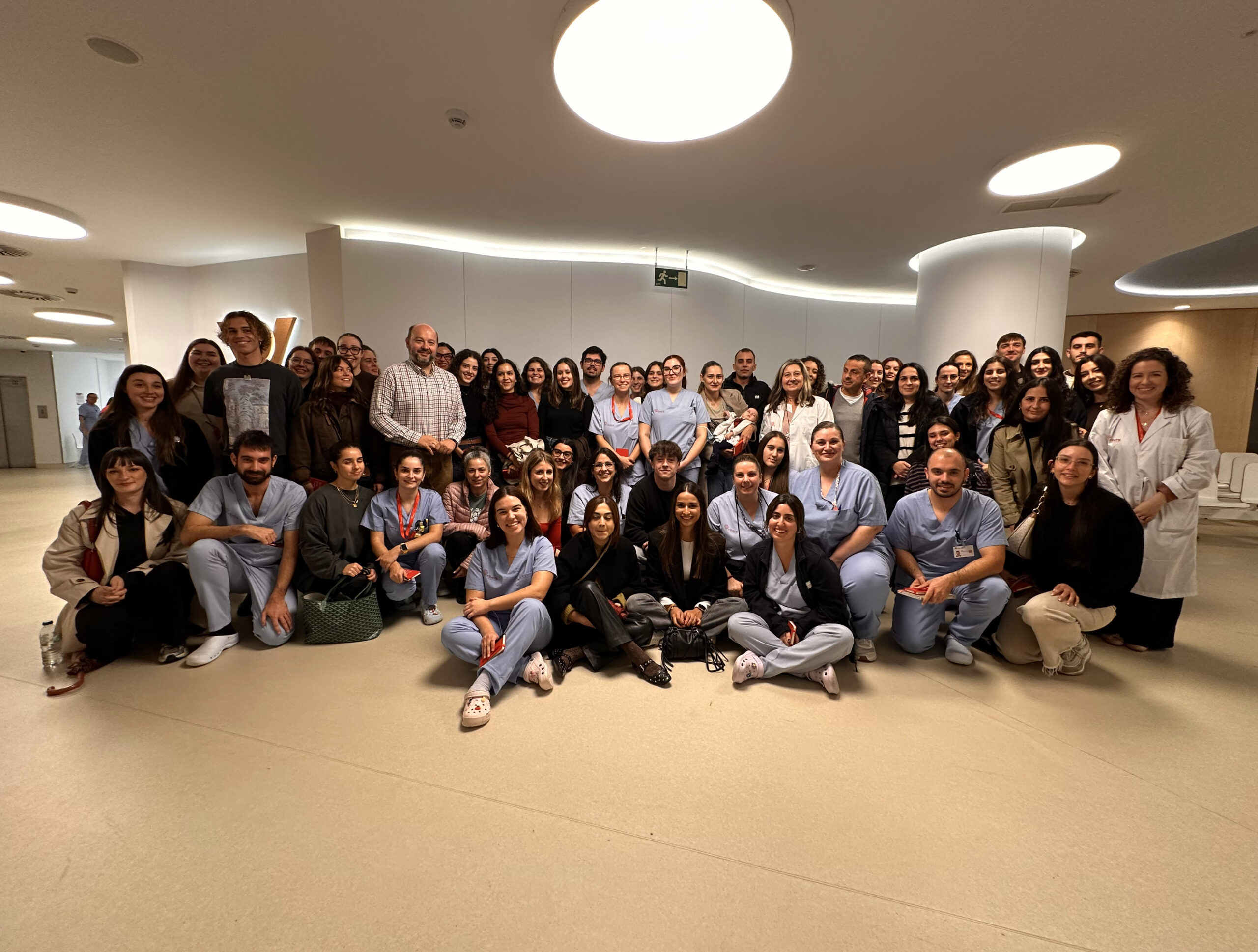 Povisa hace indefinidos a 22 técnicos de enfermería