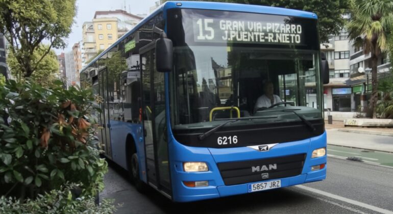 El Concello licita el transporte urbano por 195,9 millones de euros para los próximos nueve años