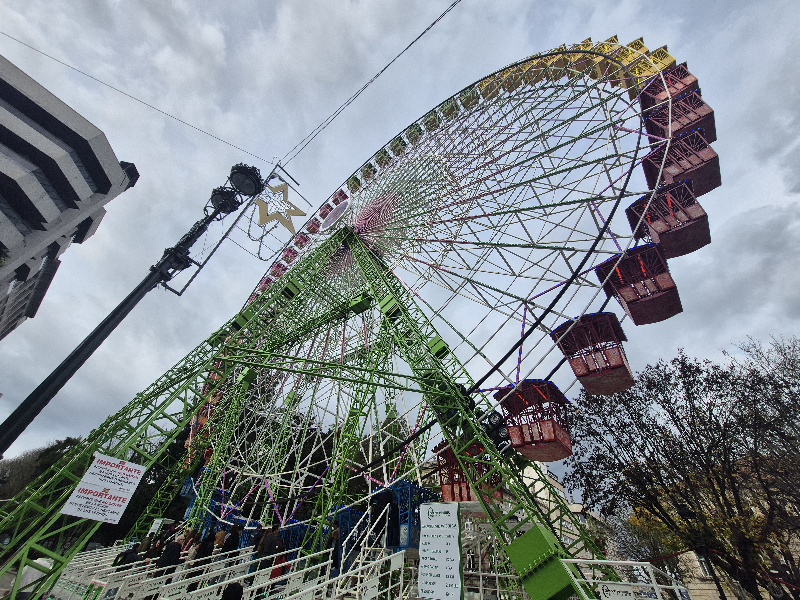 Vigo cierra parques y cancela actividades por alerta naranja de viento
