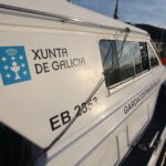 Muere un conductor tras caer con su coche al mar en el puerto de Vilanova de Arousa