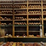 Trabajadores sin contrato y jornadas abusivas, en pastelerías y panaderías de Vigo