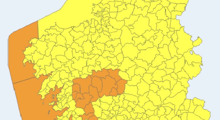 Alerta vermella este luns por choivas torrenciais: sen clases no interior de Pontevedra