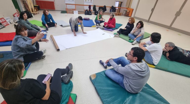 O profesorado anuncia peches rotatorios en centros educativos por toda Galiza
