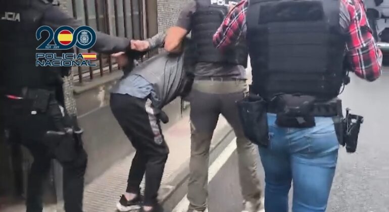 Detenido en A Coruña otro de los fugitivos más buscados: un depredador sexual que abusaba de menores