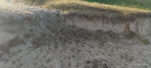 La duna de A Calzoa sigue sin protección, 20 días después del derrumbe
