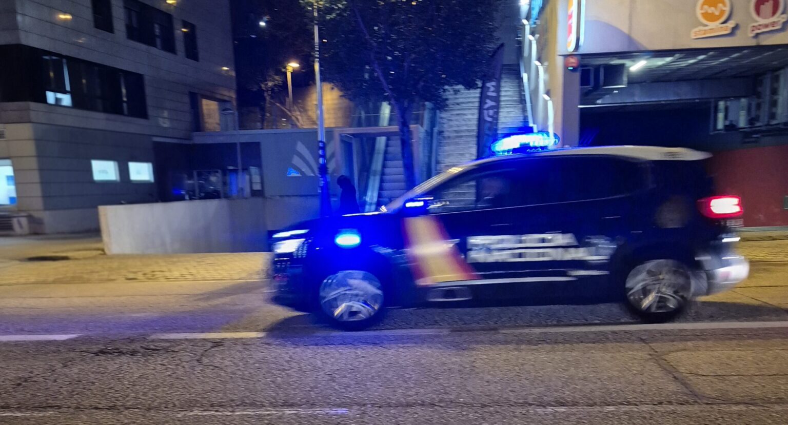 Detenida en Vigo con ocho órdenes de búsqueda y captura, tras localizarla trabajando con identidad falsa