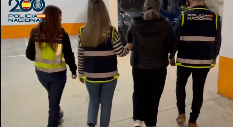 Arrestada en Vigo una cuidadora, por una cadena de hurtos de joyas en casas de personas mayores