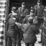 Pedro Sánchez ordena desclasificar los papeles del 23F: España abre por fin los archivos del golpe