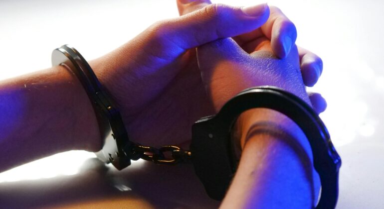 Detenida en Vigo una empleada del hogar por robar joyas y dinero a la persona a la que cuidaba