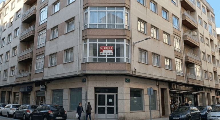 El alcalde alerta de la falta de vivienda y culpa a la Xunta del encarecimiento de los alquileres
