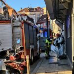 Amplio operativo en Moaña para rescatar el cuerpo de una mujer fallecida en su vivienda