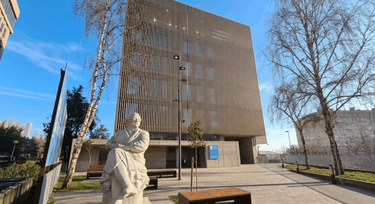 El traslado de Pediatría de Coia y Pintor Colmeiro hace crecer las críticas al modelo del CIS Olimpia Valencia