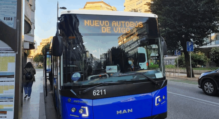 El BNG acusa a Caballero de cobrar un 90% más por el bus de Vigo “sin mejorar el servicio”
