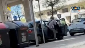 Detenidos tres atracadores armados antes de asaltar un banco en Vigo, tras un robo previo de 138.000 euros