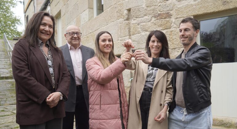 Polémica en Vigo entre Xunta y Concello, por la entrega de un piso protegido en el Casco Vello