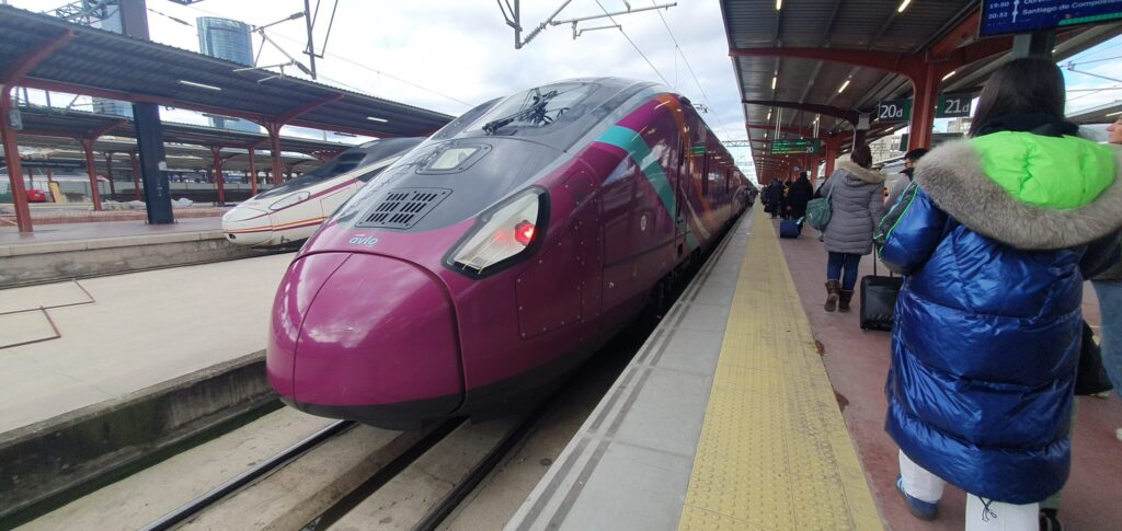 Renfe cambia los horarios de Vigo y reorganiza las conexiones con Madrid, desde el 20 de mayo