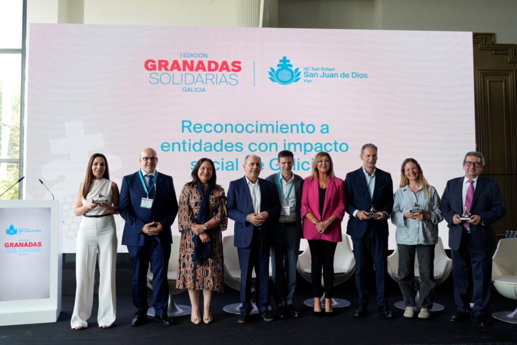 Luz Casal y la Fundación Celta, reconocidas en la primera gala solidaria de San Rafael en Vigo