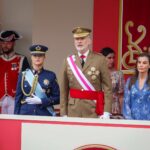 Vigo estrena el desfile de las Fuerzas Armadas con miles de asistentes y un incidente inédito con la bandera de España