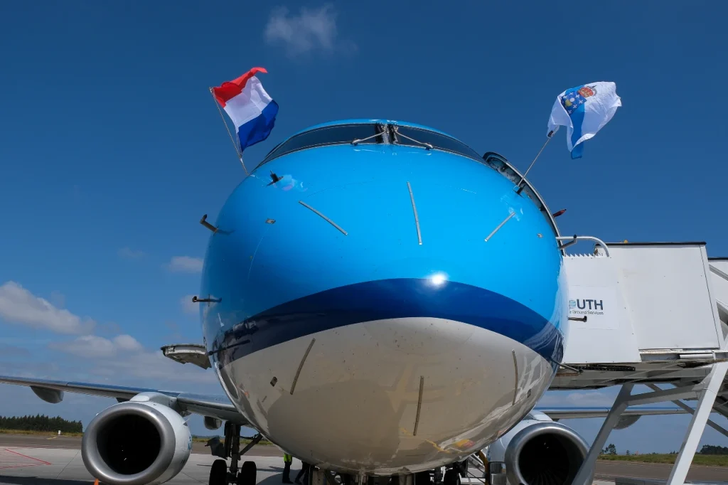 KLM aterriza por primera vez en Galicia con una ruta directa entre Santiago y Ámsterdam