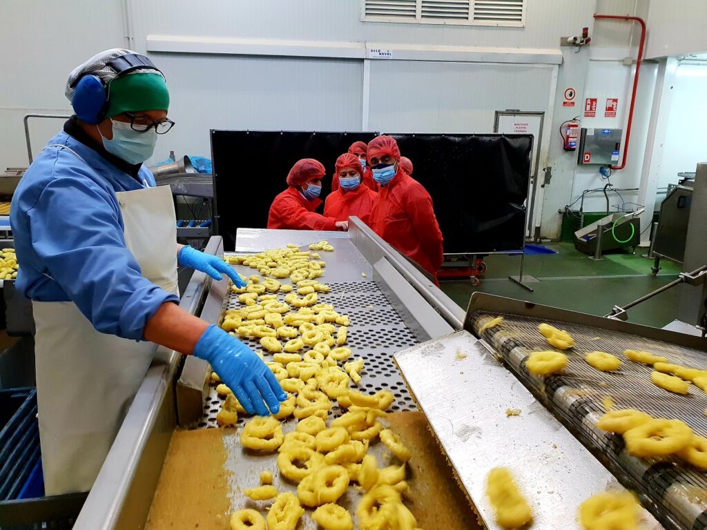 Trabajo: 100 puestos para operarios en Cabomar