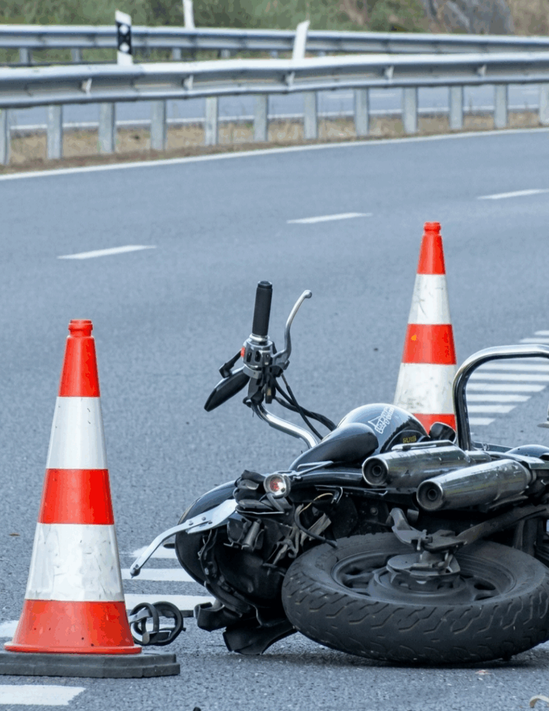 Muere un motorista tras chocar contra una furgoneta en la A-52