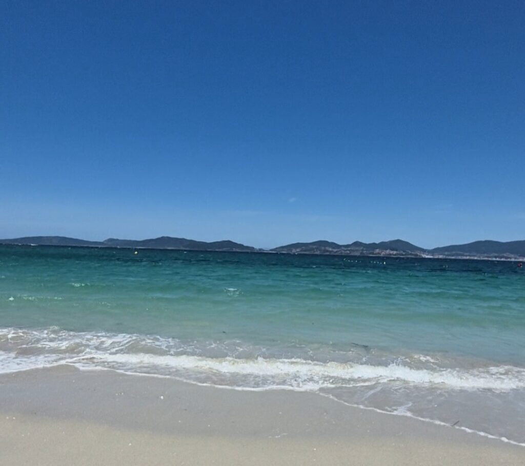 El tiempo da un giro en Vigo: menos calor, nubes y claros y mejora de la calidad del aire