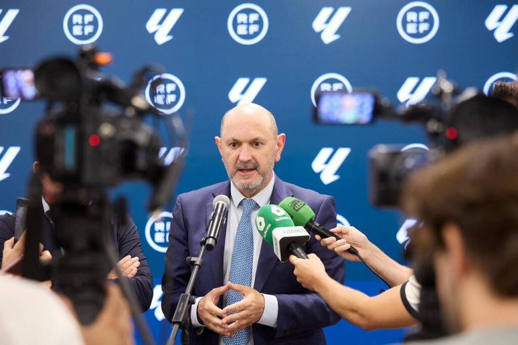 Louzán afirma que Vigo es una “alternativa plenamente preparada” para el Mundial 2030