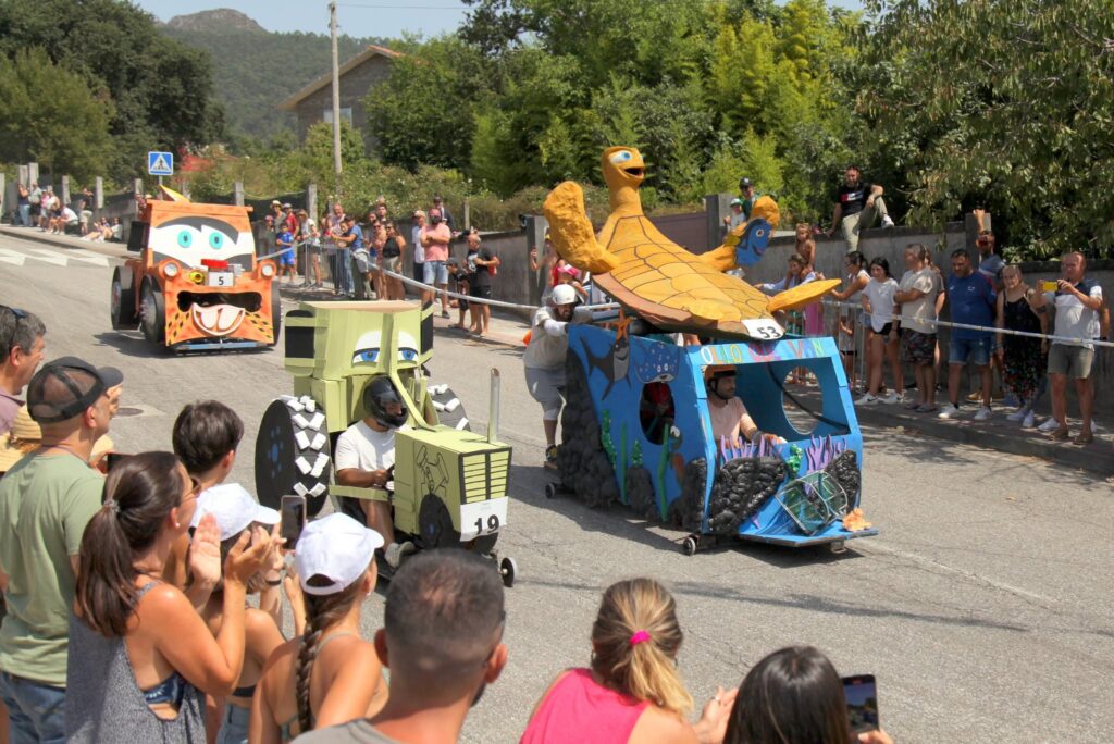 Carrilanas a 110 km/h: Camos vuelve a desafiar al vértigo