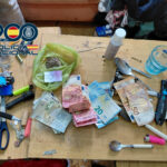 30 gramos de heroína, cocaína, hachís y 1.000€: desmantelado un punto de droga en la rúa Aragón