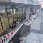 La Xunta desaloja la Estación de Autobuses de Vialia y cierra el espacio donde dormían más de una docena de personas sin hogar