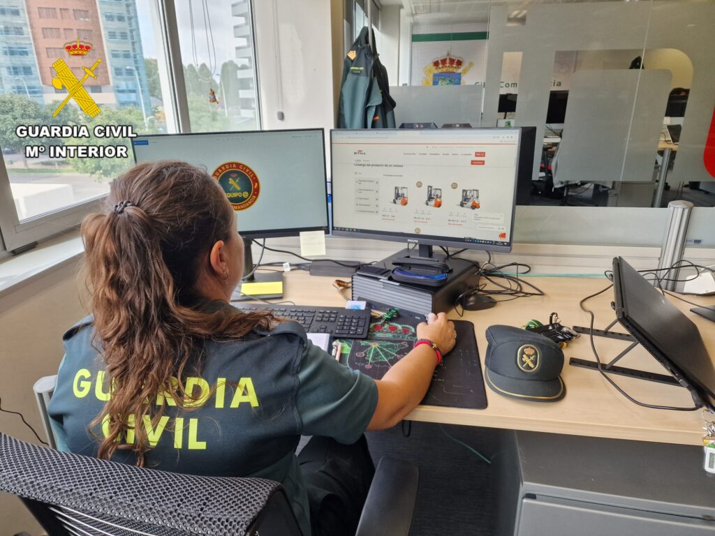 Suplantan a una trabajadora para cambiar su cuenta bancaria y se quedan con su nómina