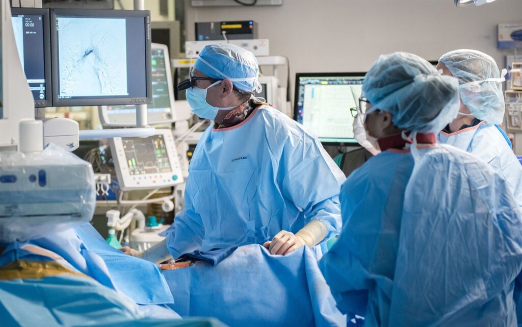 10.780 pacientes esperan una operación en Vigo: 86 días de demora media al cierre de junio
