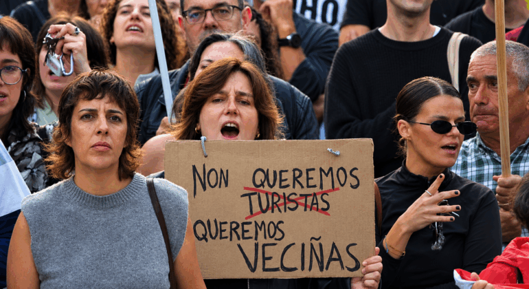 Vigo tiene casi siete pisos turísticos por cada vivienda disponible en alquiler