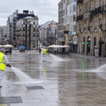 El alcalde reclama a la Xunta poder usar agua depurada para limpiar las calles