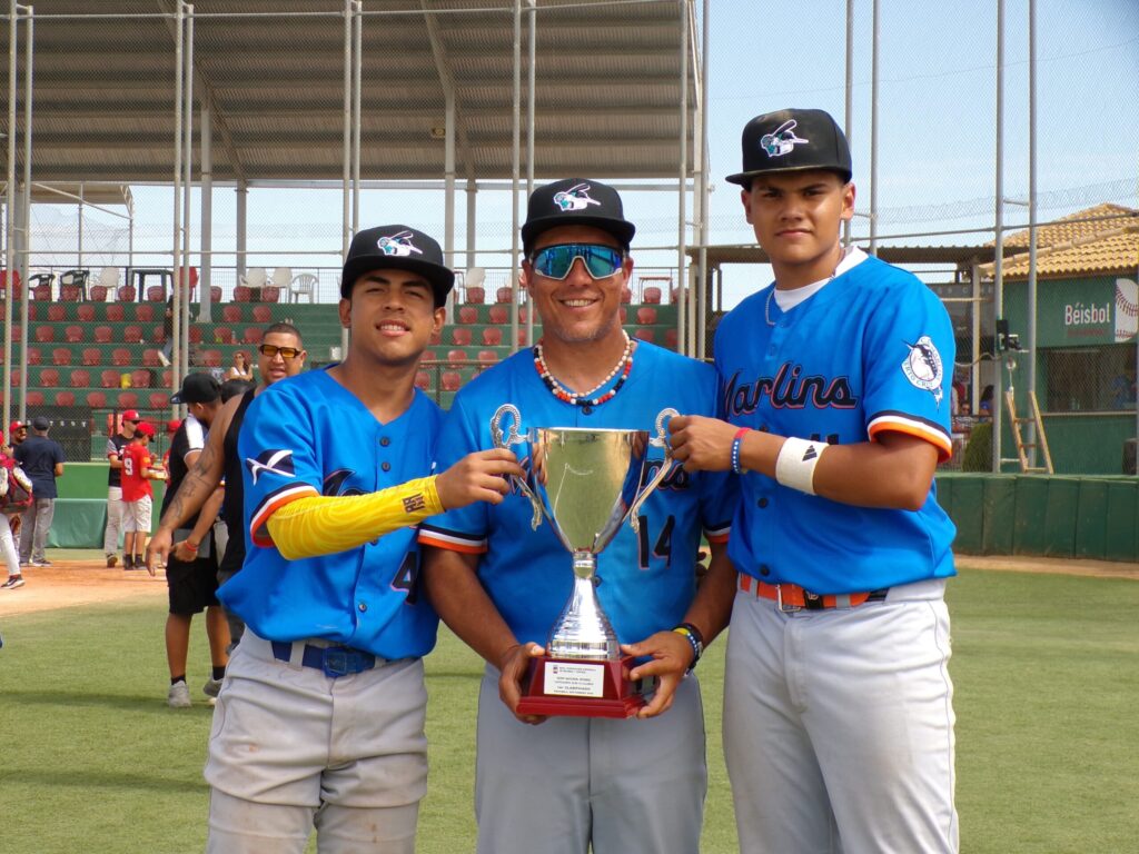 ¡Oro para el béisbol vigués! Cristhian Molina y Jesús Colina, campeones de España sub-15 en Córdoba
