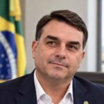 El ultraderechista Bolsonaro huye a Estados Unidos
