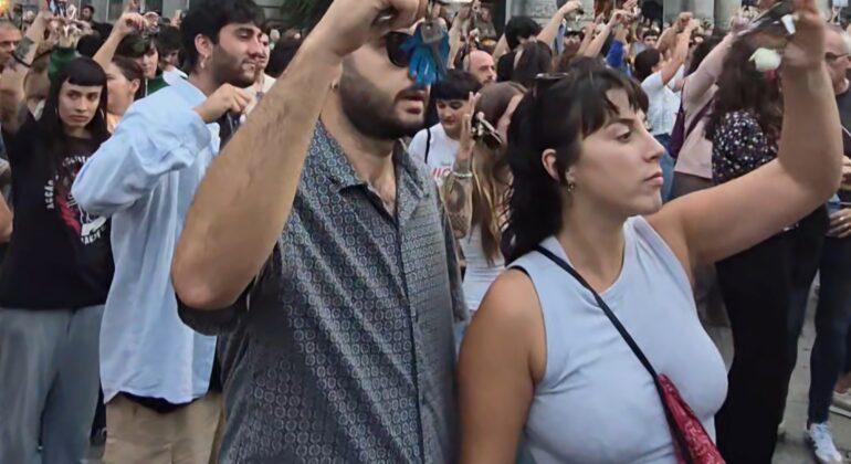 El Gobierno resucita mañana los decretos de vivienda para salvar el escudo antidesahucios
